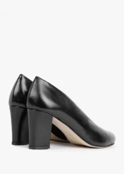 Aneso Black Leather V Front Court Shoes -Daniel Footwear Shop aneso p126484 197217 image