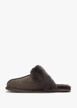 Brown Double-Face Sheepskin Closed Mule Slippers -Daniel Footwear Shop aus closed mule p124300 201707 image