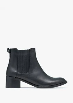 Baver Black Leather Chelsea Boots