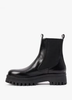 Fleat Black Leather Chelsea Boots -Daniel Footwear Shop fleat p124483 201779 image