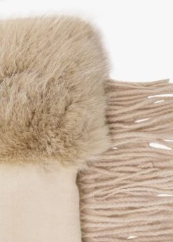 Cream Faux Fur Collar Shawl -Daniel Footwear Shop mal gc18322 p135725 203007 image