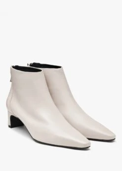 Daniel Footwear Shop -Daniel Footwear Shop sedda p135836 200516 image